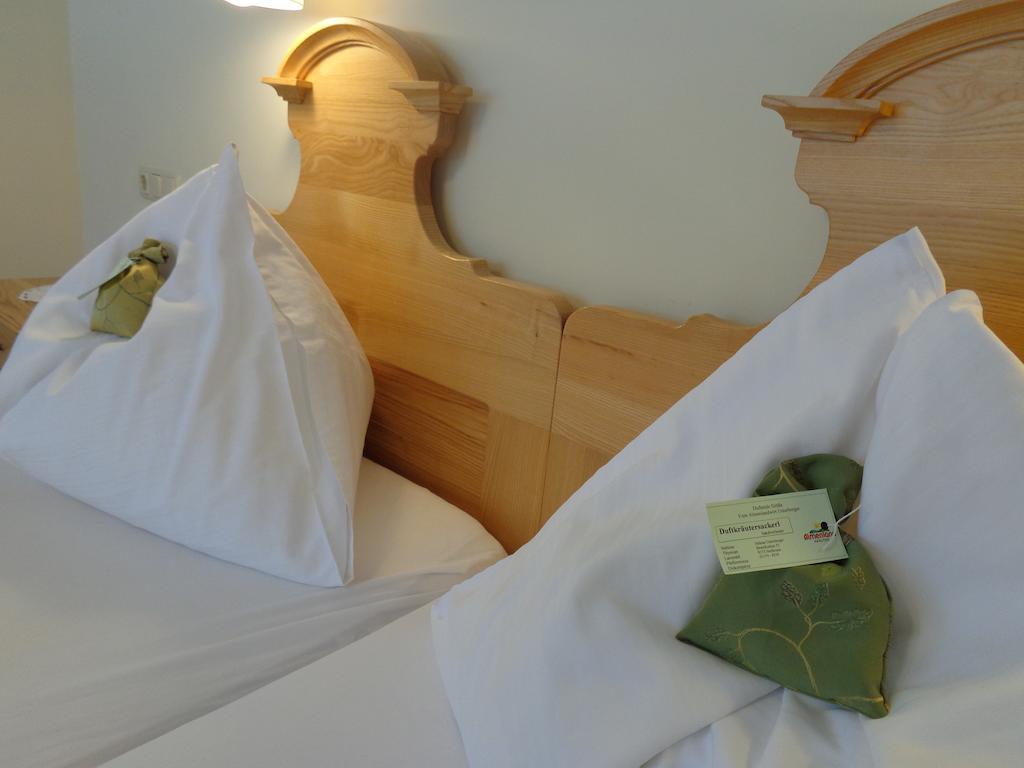 Gasthof Unterberger Sankt Kathrein am Offenegg Kamer foto